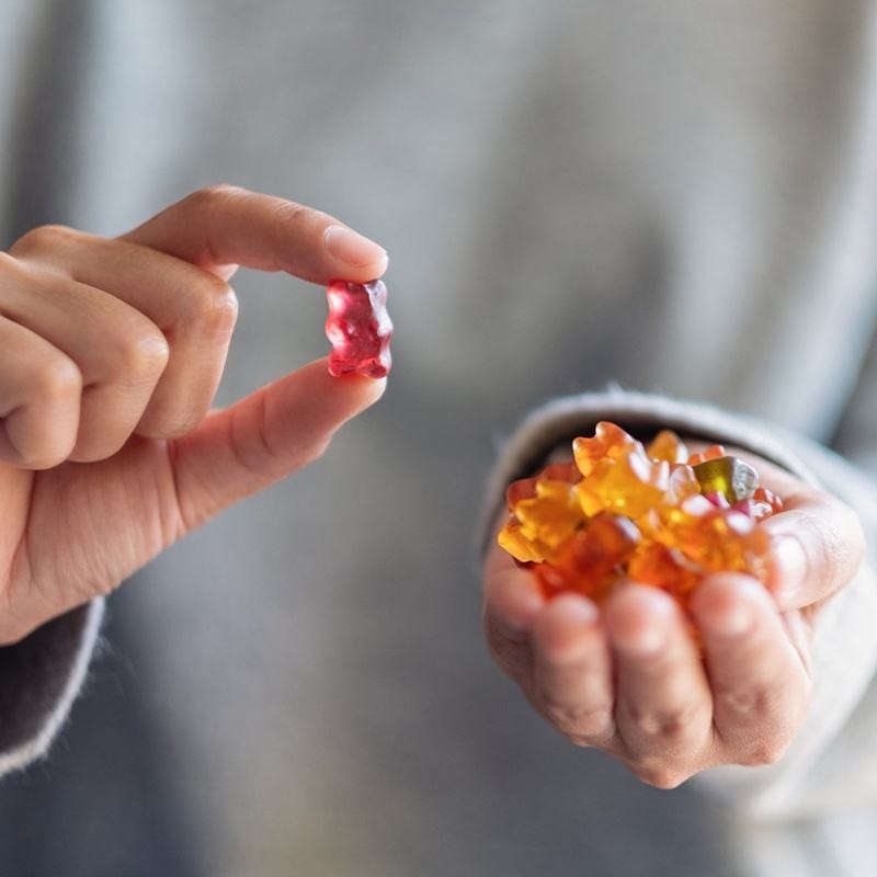 Plant-Based Apple Cider Vinegar Gummies with Vitamin B12 and Folic Acid for Digestive Health and Energy Boost