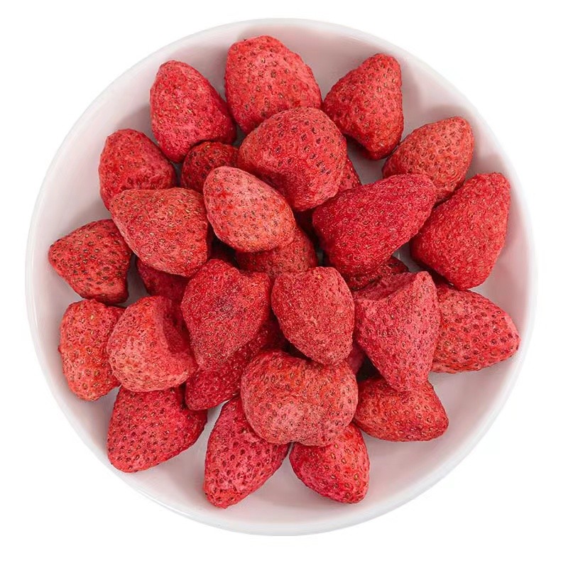 Best Freeze-Dried Organic Strawberries from China Factory Whole Sweet Taste FD Drying Process Bulk Packed Baking Strawberries