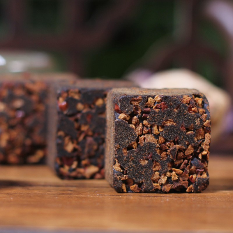 Factory Direct Premium Quality Ginger Dates Mix Brown Sugar Cube Raw Cane Sugar Bottle Packaging Wholesaled From China