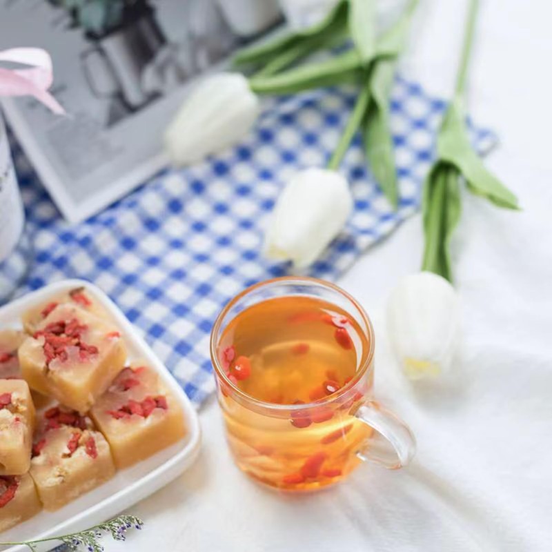 Goji Berry and Pear Honey Rock Sugar Tea 8.81 oz Bagged Slimming Flower Tea with Sydney Sugar Cubes Freshly Processed