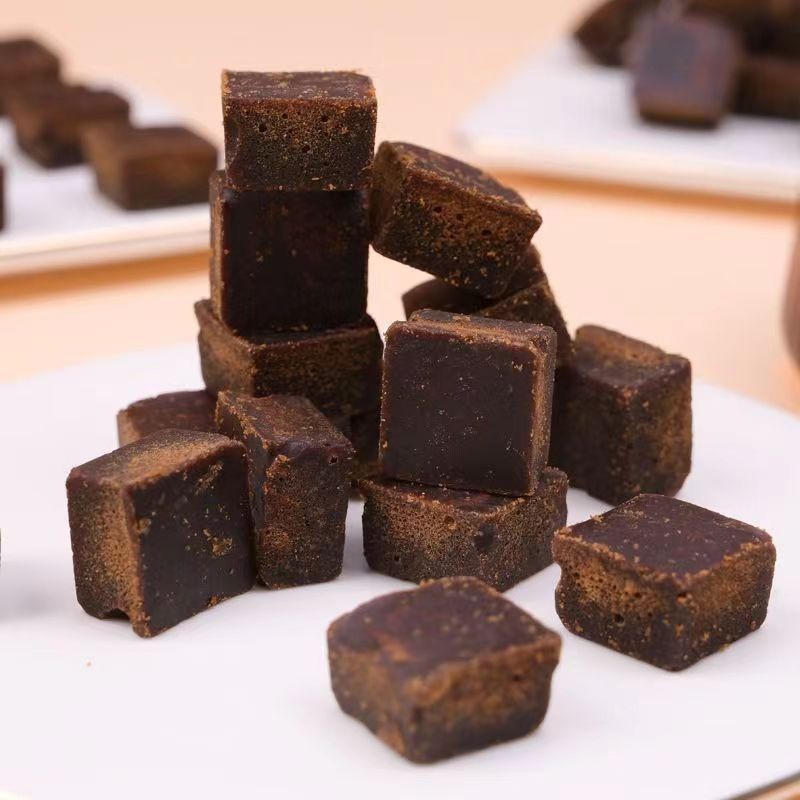 China Sugar Factory Wholesales 100% Pure Dark Brown Sugar Cube Premium Quality Competitive Price Raw Cane Sugar