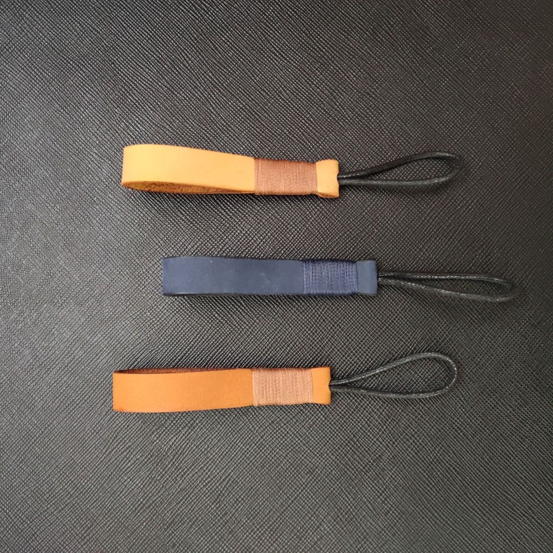 Vegan Leather Supplier - Creative Retro Pendant Keychain