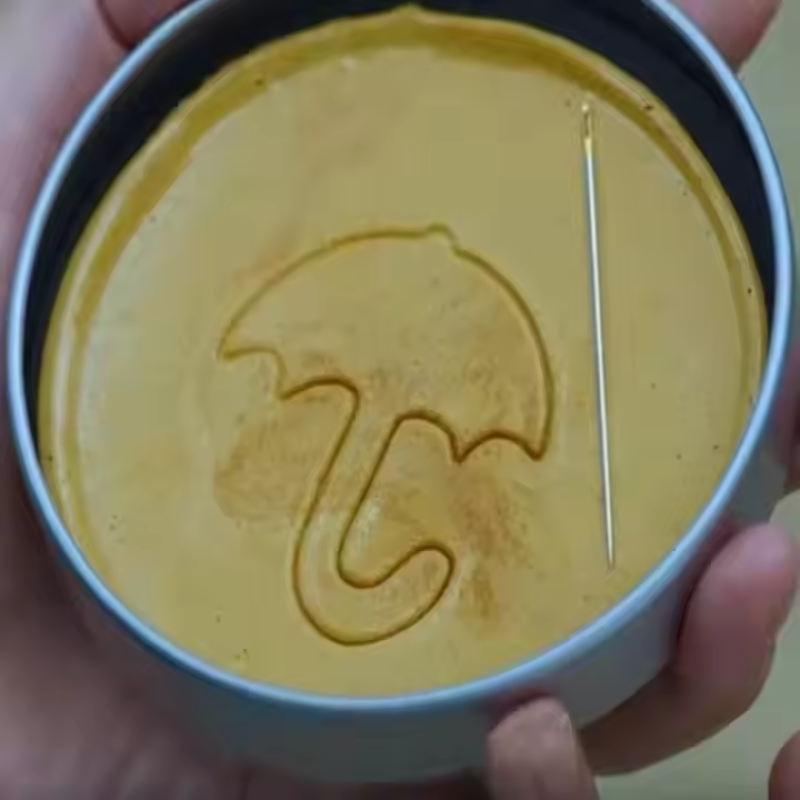 Toy Candy Supplier - Big Tongue Mouth Shape Lollipops