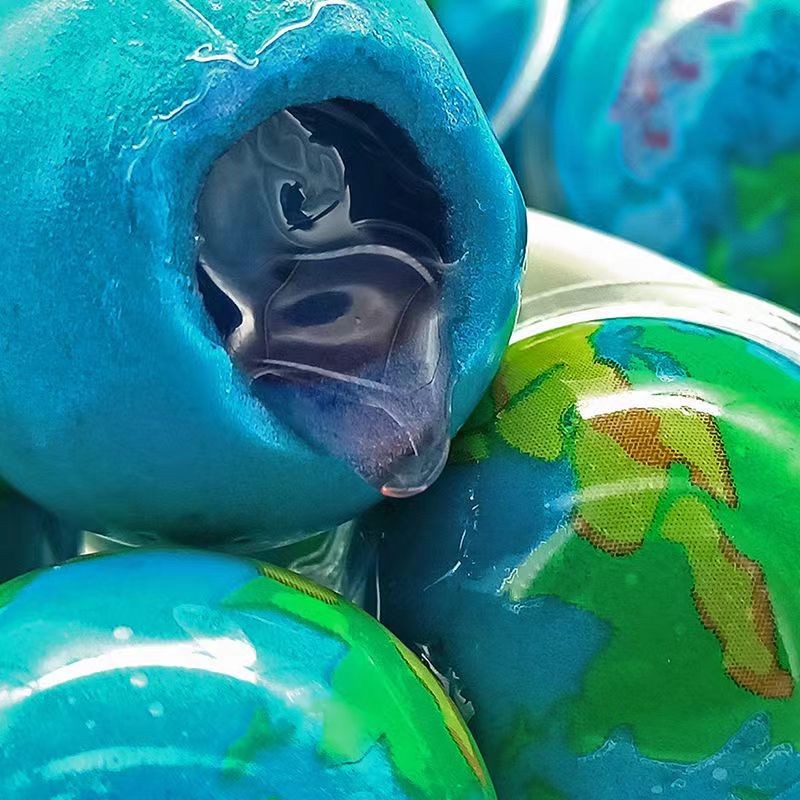 Planet Gummy Candy Factory - Blue Earth Fruity Liquid Center