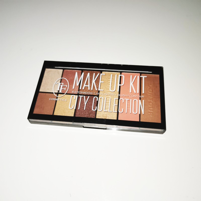 Eyeshadow Palette Manufacturer - OEM Private Label 9 Color Matte Glitter Palette