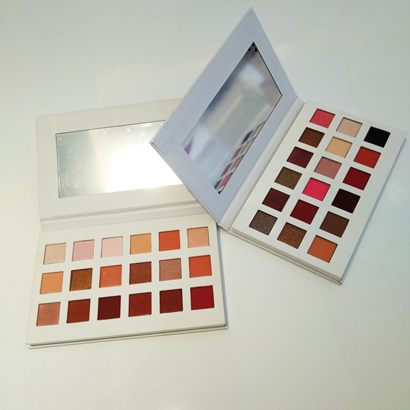 Eyeshadow Palette Manufacturer - Wholesale High Pigment Magnetic Closure Palette