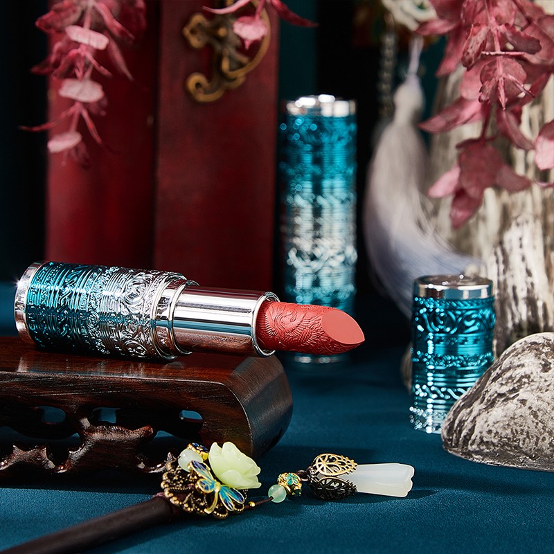 Lipstick Factory - Private Label Long-Lasting Soft Misty Velvet Matte Lipstick