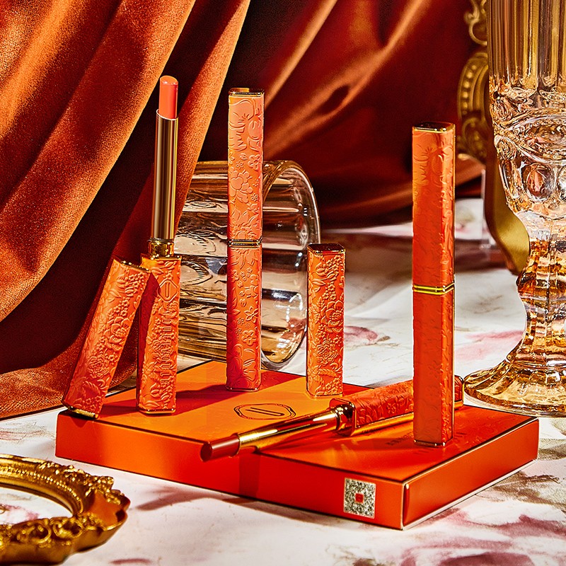 Lip Gloss Factory - Private Label Creamy with Sunscreen Waterproof Matte Formula