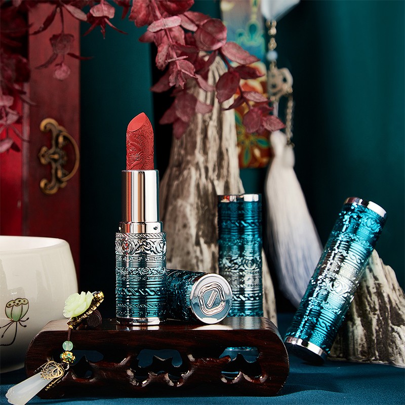 Lipstick Factory - Private Label Long-Lasting Soft Misty Velvet Matte Lipstick