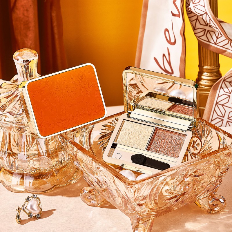 Eye Shadow Box Supplier - High Gloss Cover Box Three-dimensional Natural Powder