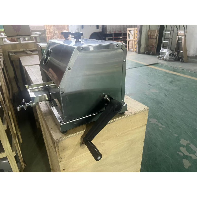 Manual Juicer Manufacturer - Hand Cranked Sugar Cane Machine