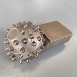 Roller Cone Cutter Supplier - YJ805 Rock Foundation