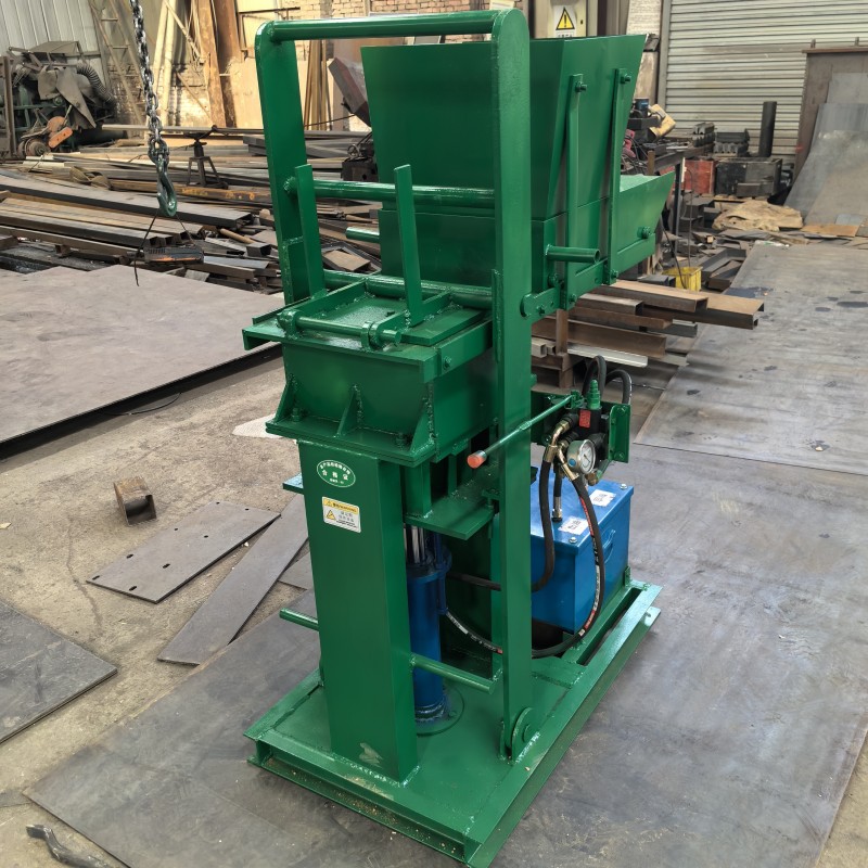 Hydraulic Brick Machine Manufacturer - Clay Stabilized Soil Interlocking