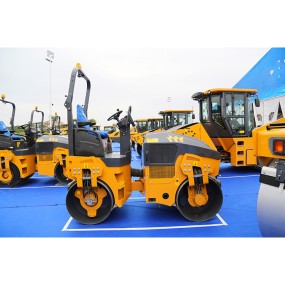 Double Roller Supplier - China 4 Ton Earth Moving XMR403S