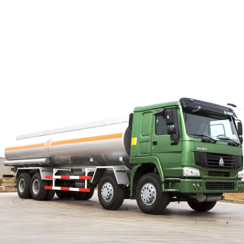 Fuel Tanker Truck Supplier - HOWO 24000L Oil Tanker 24m3
