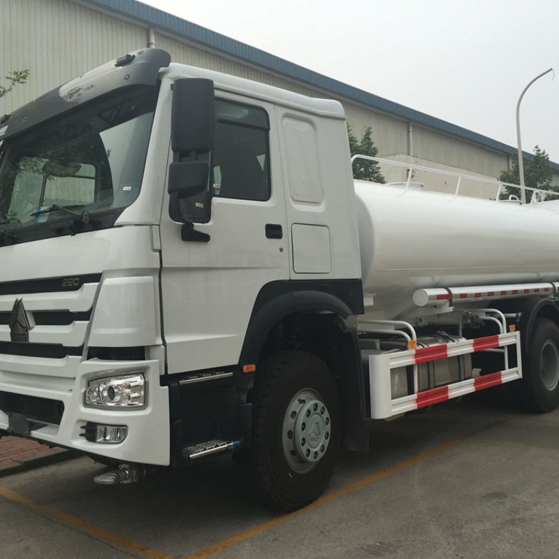 Water Bowser Manufacturer - Sinotruk Howo 6x4 371HP 20m3 Sprinkler