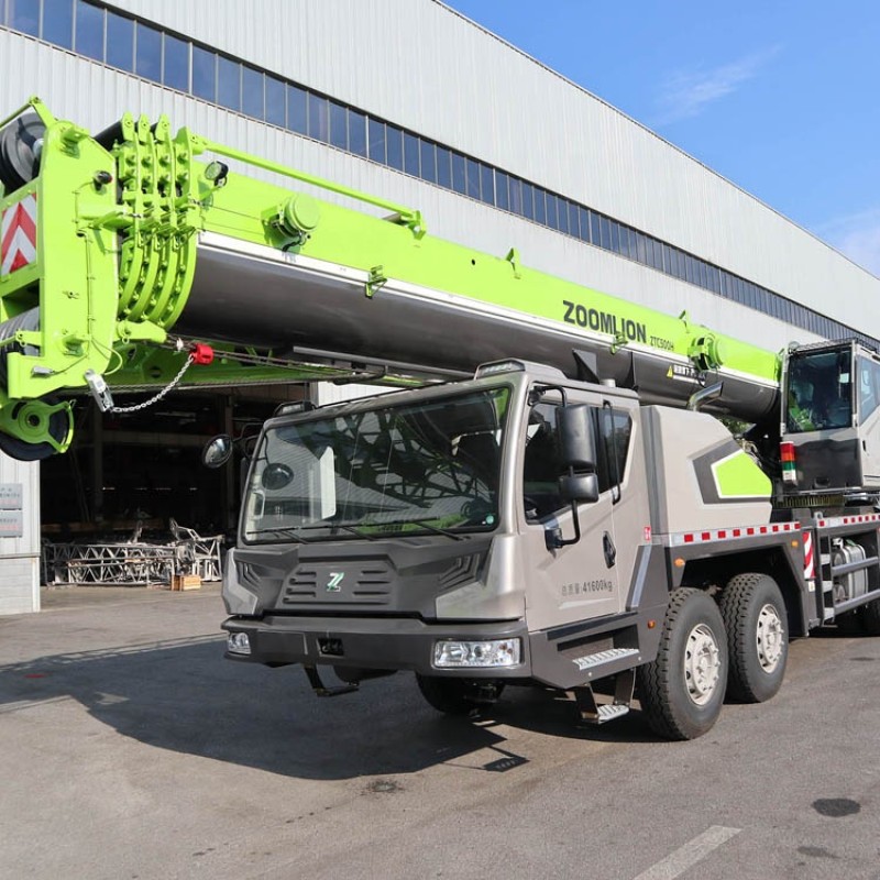 Hoisting Machinery Manufacturer - 50T Truck Crane 5 Section Boom