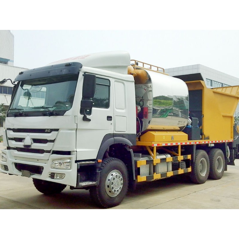 Chip Sealing Vehicle Manufacturer - Road Machine XTF1003 6m3 Asphalt
