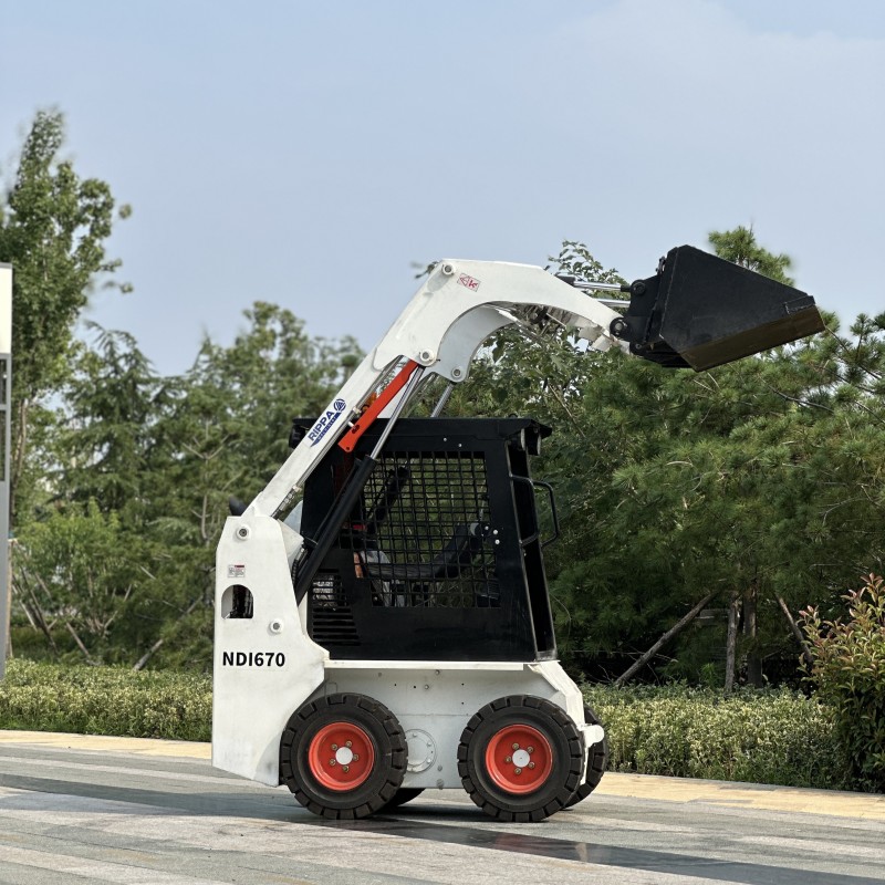 Skid Steer Loader Manufacturer - Cabin Skid Steer 1300kg Kubota Engine