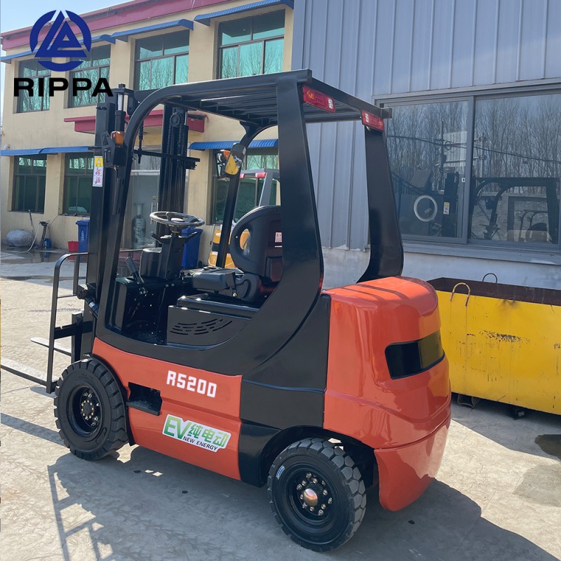 Material Handling Machine Manufacturer - Rippa 2000KG Lifting 2.5-3Ton