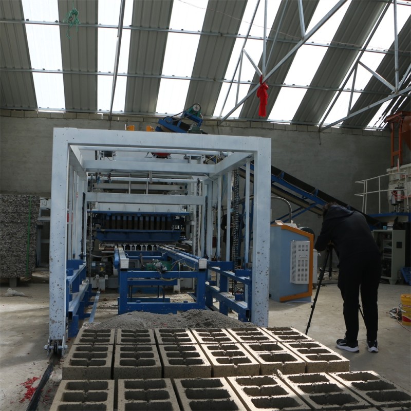 Concrete Plant Manufacturer - QT12-15 Block Making Machine Pakistan Plant