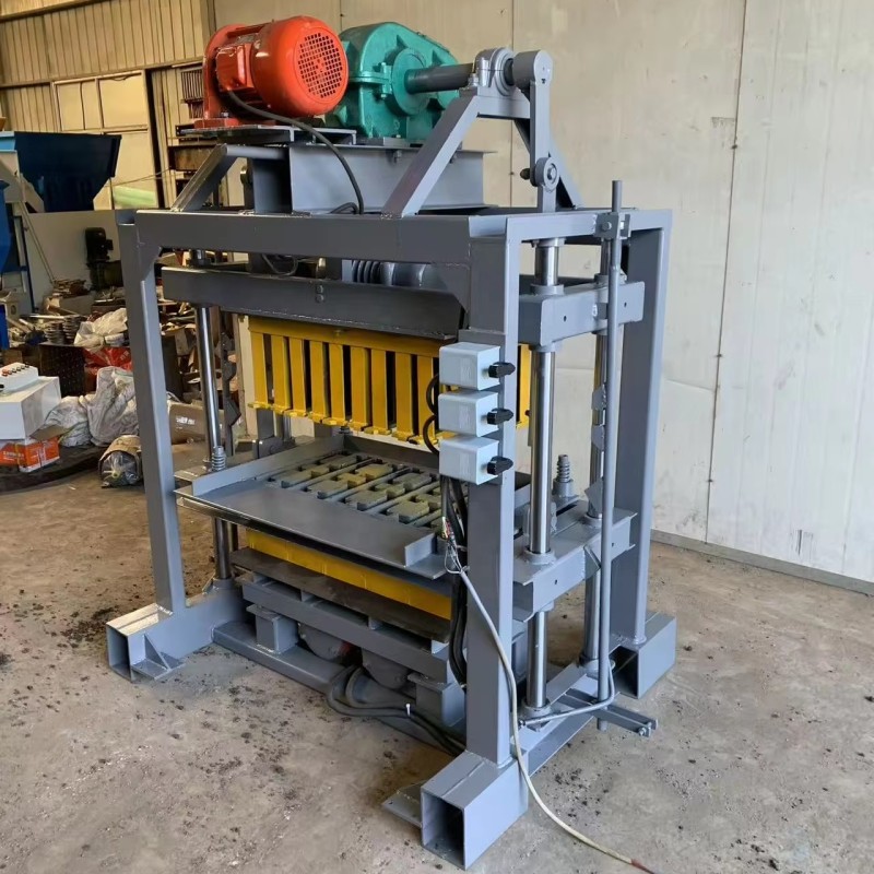 Hollow Blocks Machine Factory - QT4-40 Semi-automatic Concrete Hollow Blocks