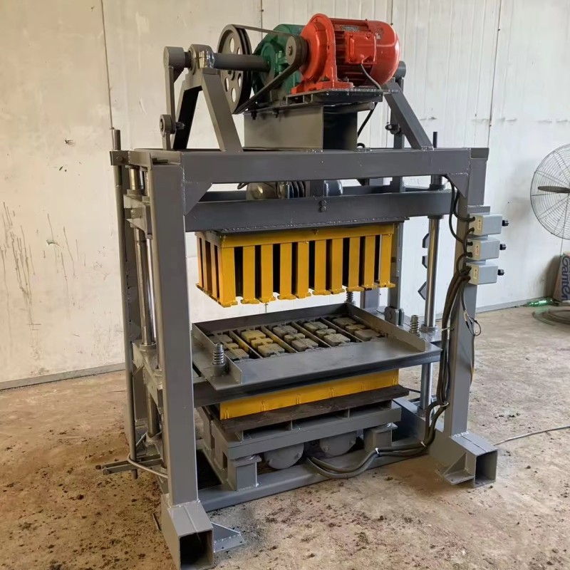 Easy Operation Block Machine Supplier - Easy Operation Vibration Moulding QT4-40