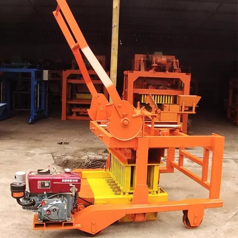 Mobile Diesel Machine Supplier - Mobile Diesel Engine Block QT40-3D Cement Block