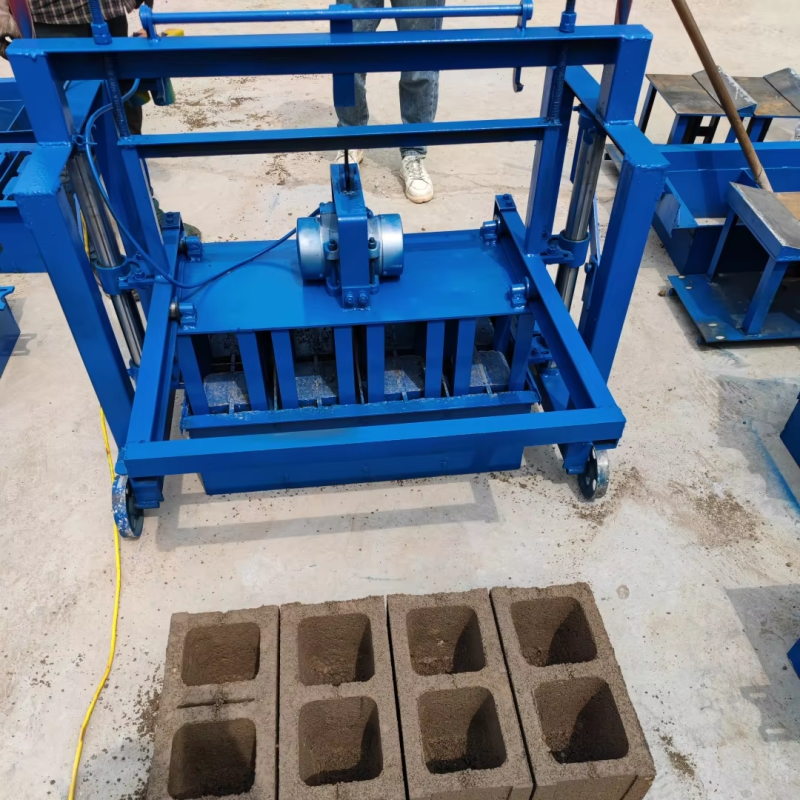 Engineering Equipment Manufacturer - Wholesale Semi-Automatic Brick Making Machine