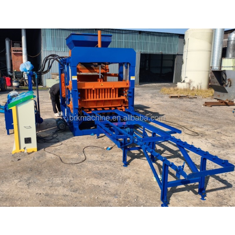 Concrete Block Machine Manufacturer - QT5-15 Fully Automatic