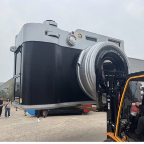 Mobile Kiosk Manufacturer - Custom Stainless Steel Irregular-Shaped Outdoor