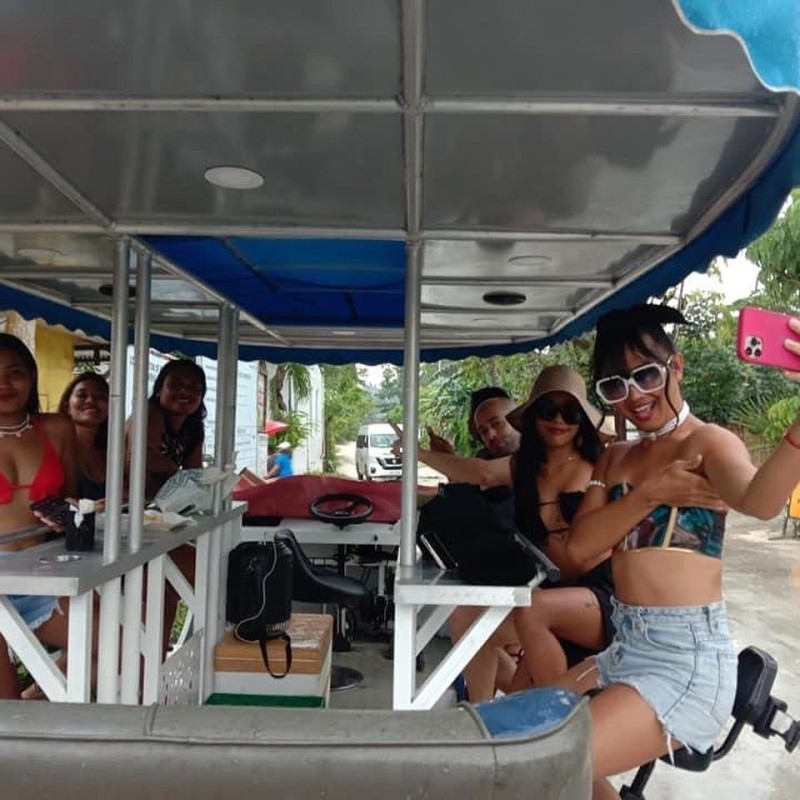 Party Bike Supplier - Fashion Design Pedal Pub Bike