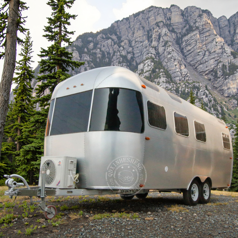 Commercial Kitchen Manufacturer - Mobile Kitchen Trailer Shop Remorque