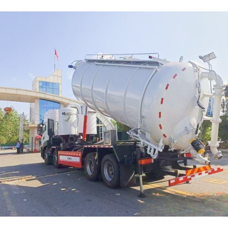 Powder Truck Factory - Custom HOWO 25 Square Conveyor