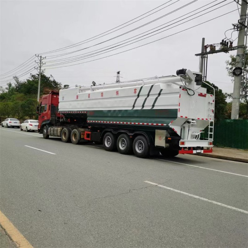 Feed Truck Factory - Custom Livestock Feed Bulk Transport