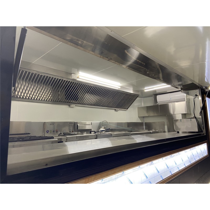 Food Truck Supplier - Luxury 2 Axles 4 Wheels Mobile Fast Food Truck