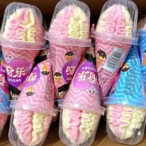 Internet Famous 20g Cotton Candy Ice Cream Cones Soft Desserts with Fruity Flavor Crispy Childhood Snacks and Christmas Gifts
