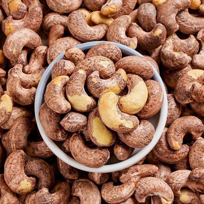 Manufacturer Direct Roasted Salt Cashews High Quality Natural Healthy Snacks Baked Salted Peanut Varieties Bulk Packaging
