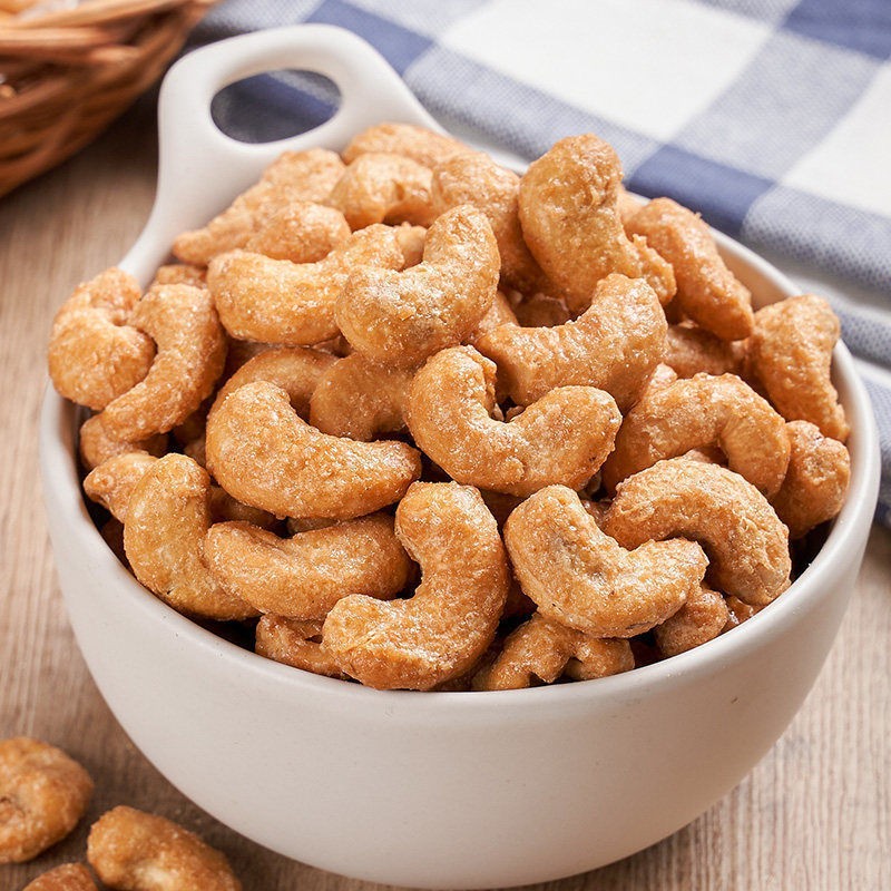 Manufacturer Direct Roasted Salt Cashews High Quality Natural Healthy Snacks Baked Salted Peanut Varieties Bulk Packaging