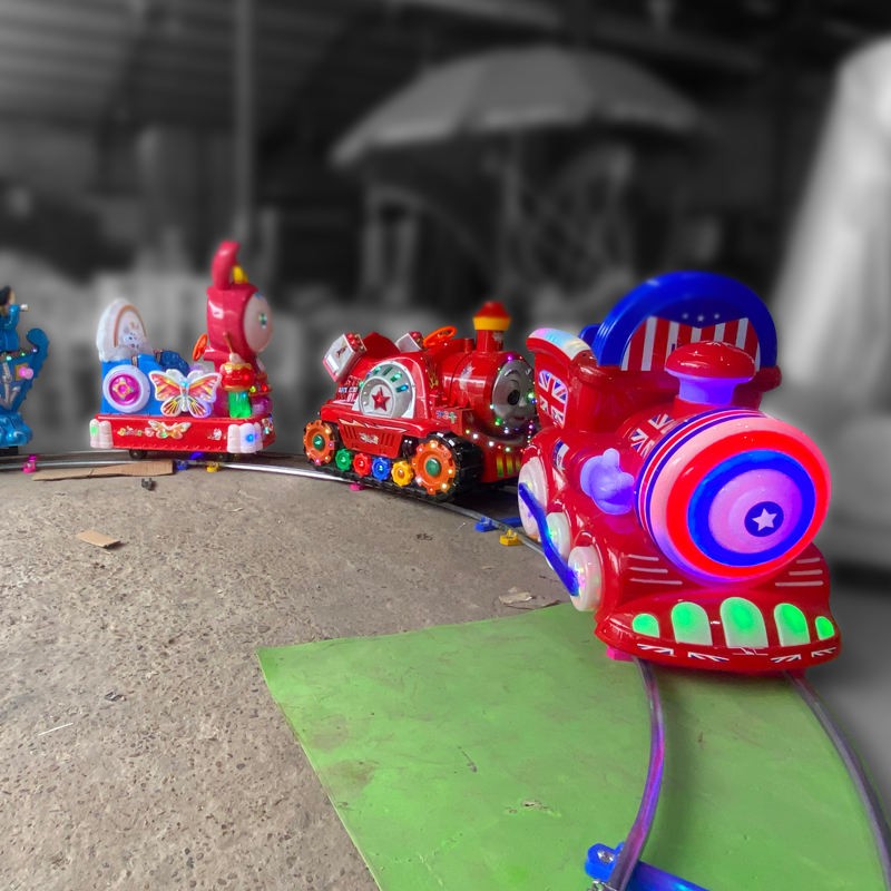 Track Train Factory - Battery Powered Amusement Park Train