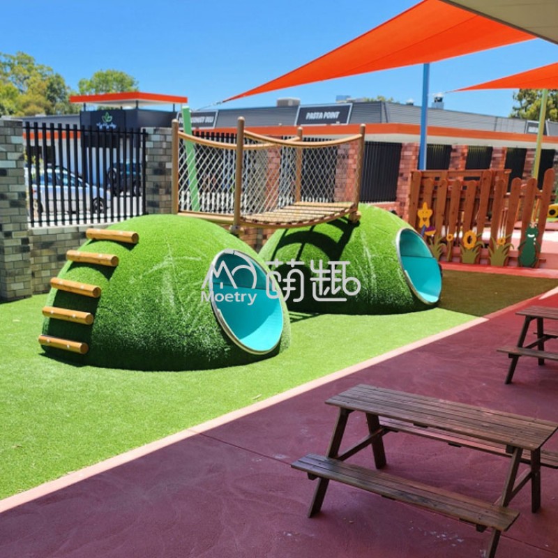 Play Mounds Supplier - Moetry Grass on Mounds Tunnel Slide Natural