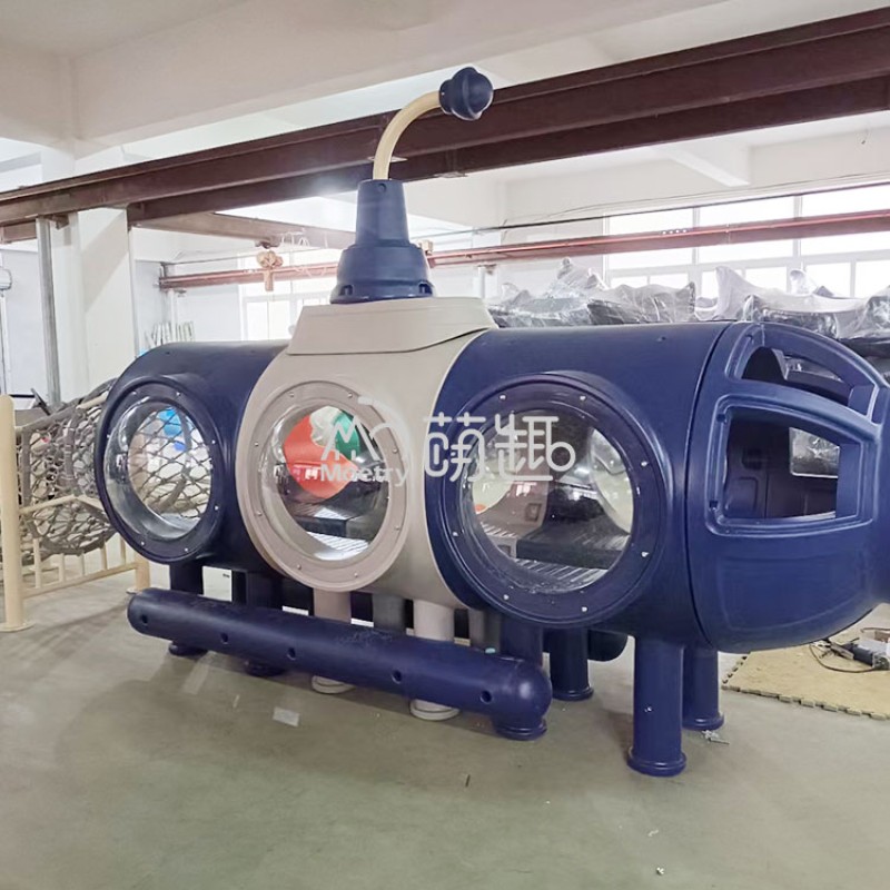 Submarine Playground Manufacturer - Moetry Submarine Shape Plastic