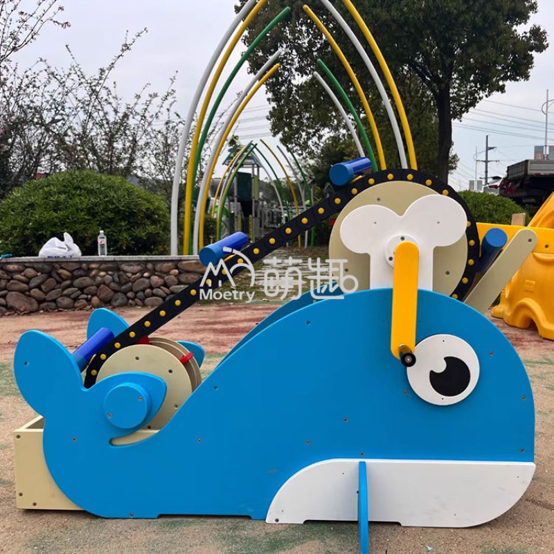 Chain Conveyor Manufacturer - Moetry 2025 Blue Whale Shaped Conveyor