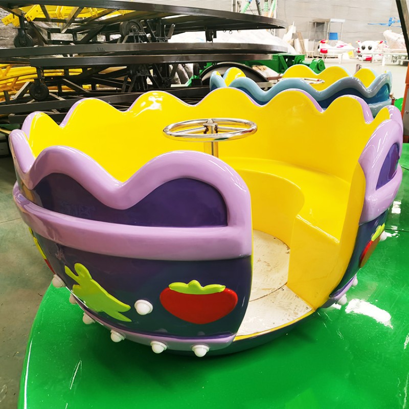 Spinning Teacup Manufacturer - 24 Seats Strawberry Theme Family