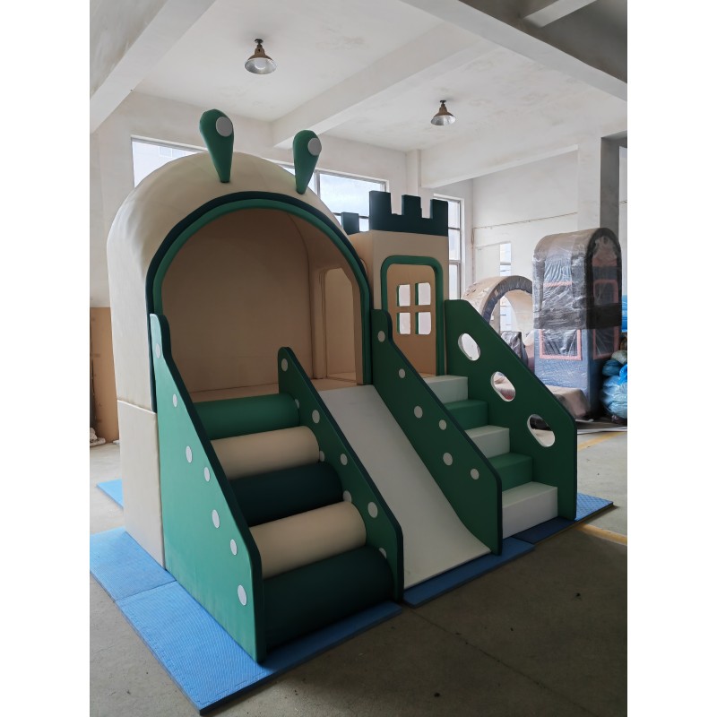 Soft Play Equipment Manufacturer - Customizable Castle Climbing Slide