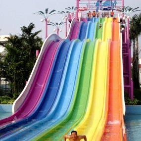 Water Games Equipment Factory - Colorful Rainbow Racing Fiberglass