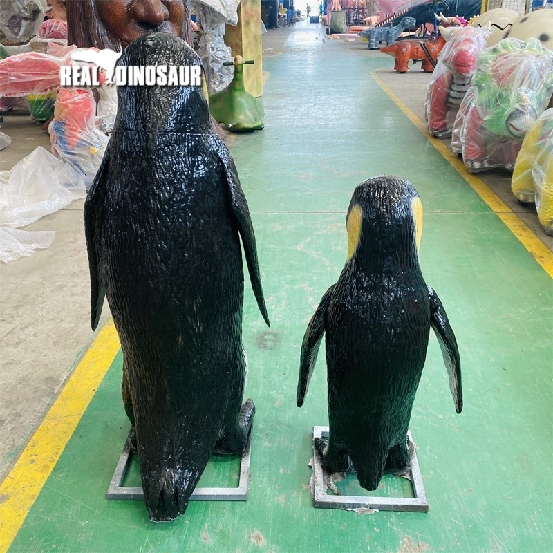 Animatronic Penguin Factory - Life Size Amusement Park Models