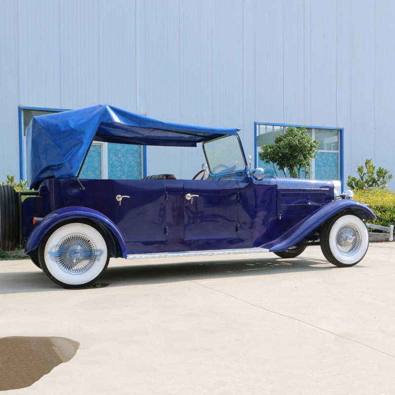 Classic Car Factory - New Energy 5 Seats Electric Vehicle