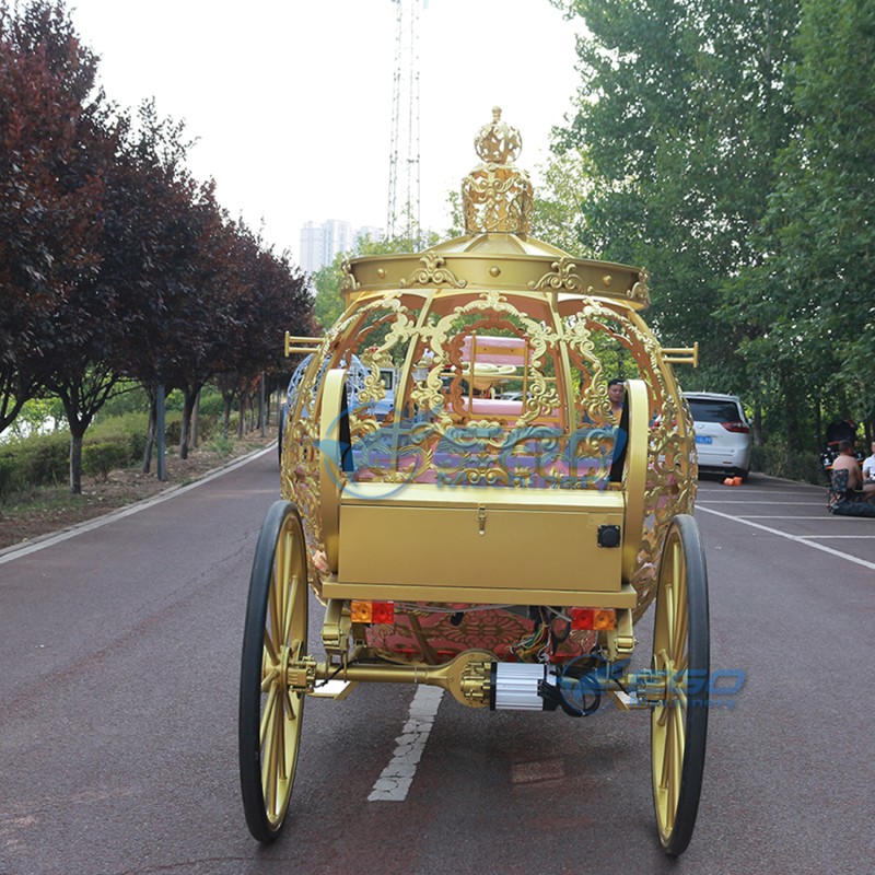 Pumpkin Carriage Manufacturer - Custom Gold Sculptured Electric Carriage