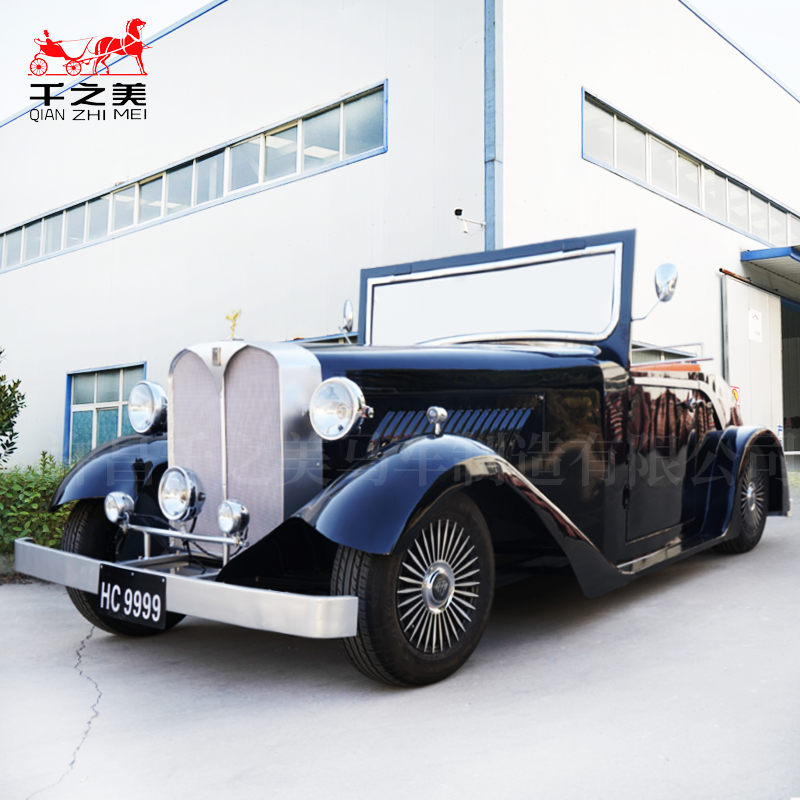 Classic Car Supplier - Black Retro Convertible